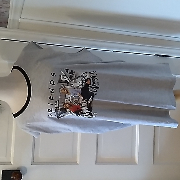 Friends 2XL sleeveless shirt - Picture 1 of 3